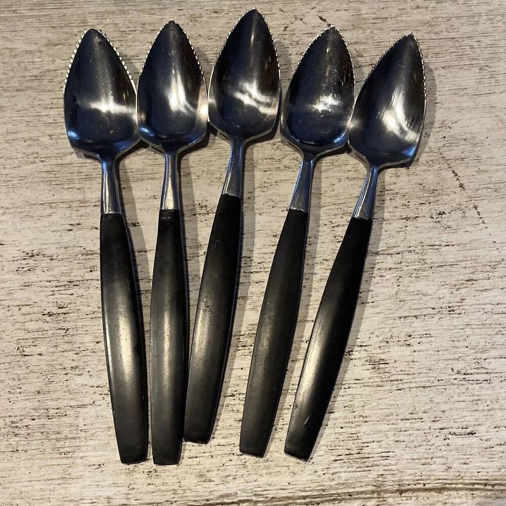 Vintage Set of 5 Stainless Steel  Grapefruit Spoons w/  Wooden Round Handles
